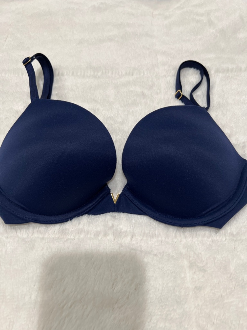 💙Like New Victoria's Secret Navy Blue Smooth Pushup Convertible Bra
